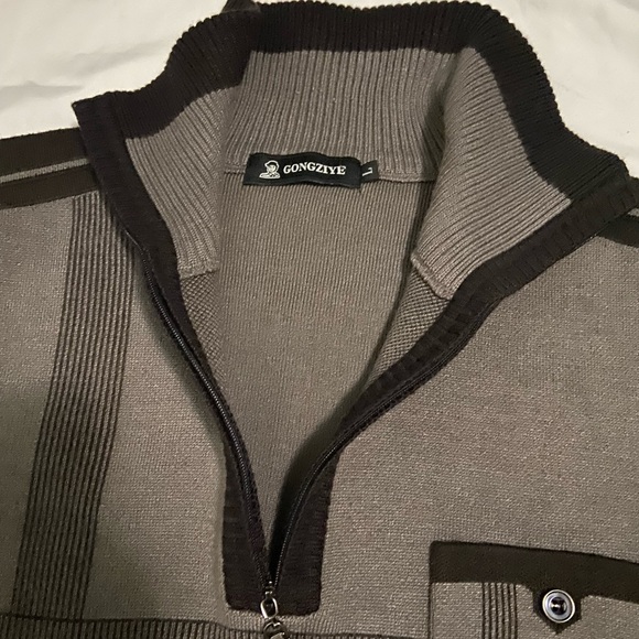 Large sweater - Picture 4 of 5